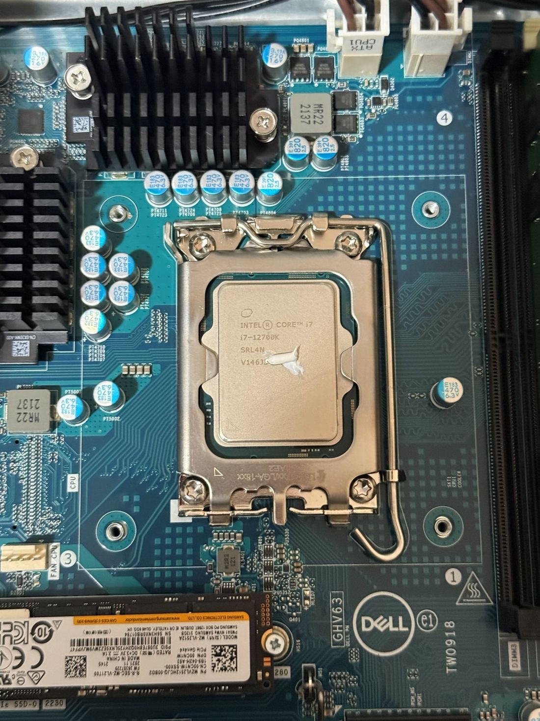 Pâte thermique neuve et SSD Gen4